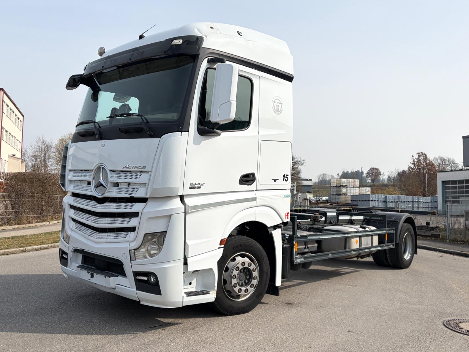 Mercedes-Benz Actros MP4 - 1842 4x2 - StreamSpace Kabine -