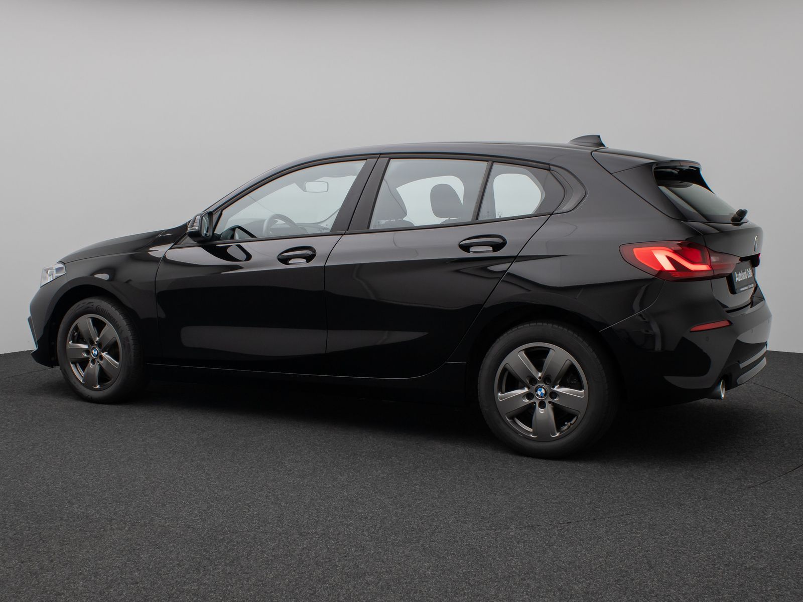 Fahrzeugabbildung BMW 118d DAB CockPitPro Geschwindigkeitsreg PDC LED