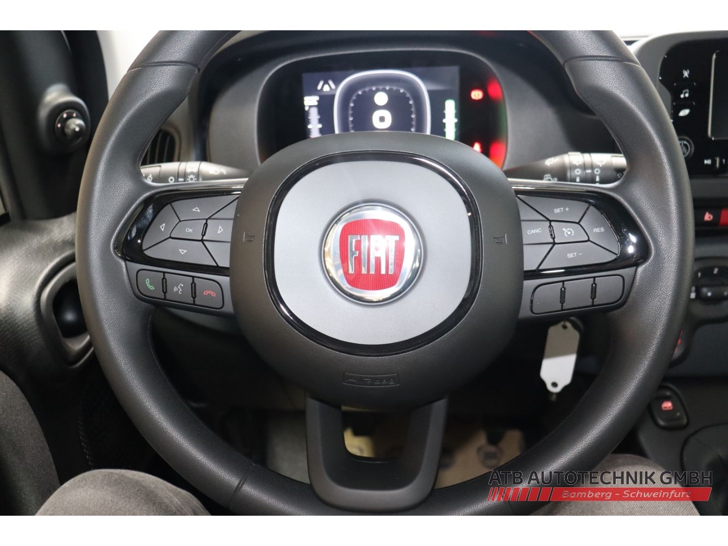 Fahrzeugabbildung Fiat Pandina ICON Hybrid 1.0 GSE DAB Spurhalteass.