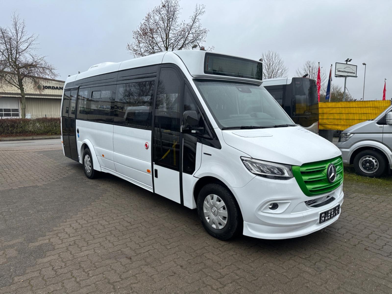 Mercedes-Benz eSprinter Linienbus Rollstuhl 15+10 Niederflur