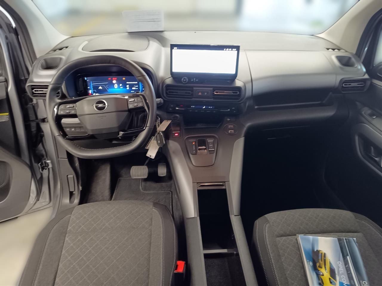 Fahrzeugabbildung Opel Combo Life E 1.5 D Innovation Automatik