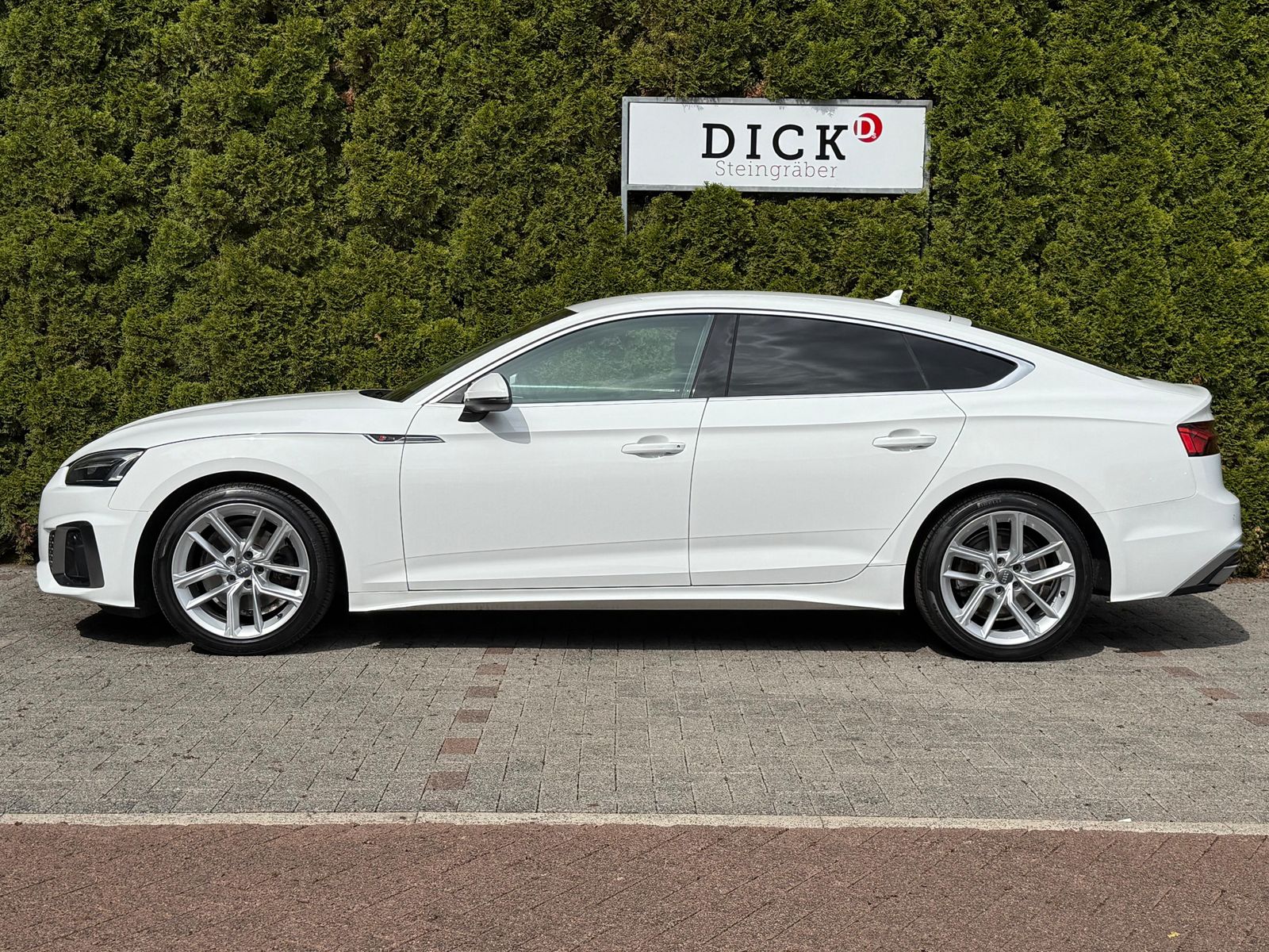Fahrzeugabbildung Audi A5 Sportback 35 TDI S Line LED+NAV+ACC+SHZ+DAB+