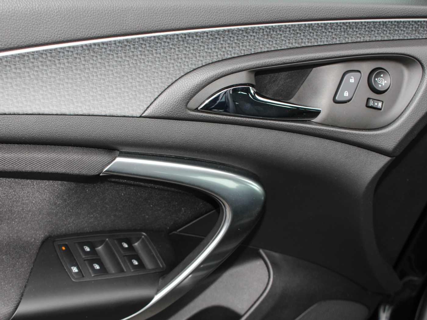 Opel Insignia 2015 — photo 13
