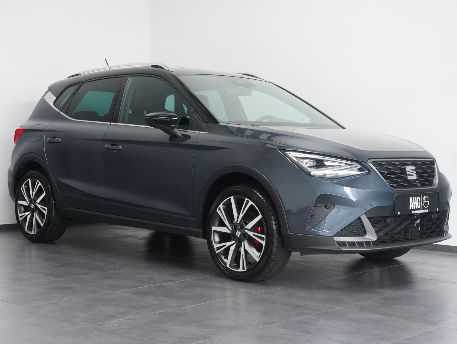 Fahrzeugabbildung SEAT Arona 1.5 TSI DSG FR LED/ACC/DAB/CARPLAY/KAMERA