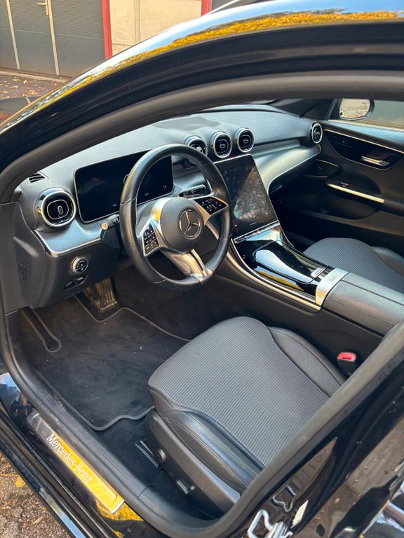 MERCEDES-BENZ C-Class 2023