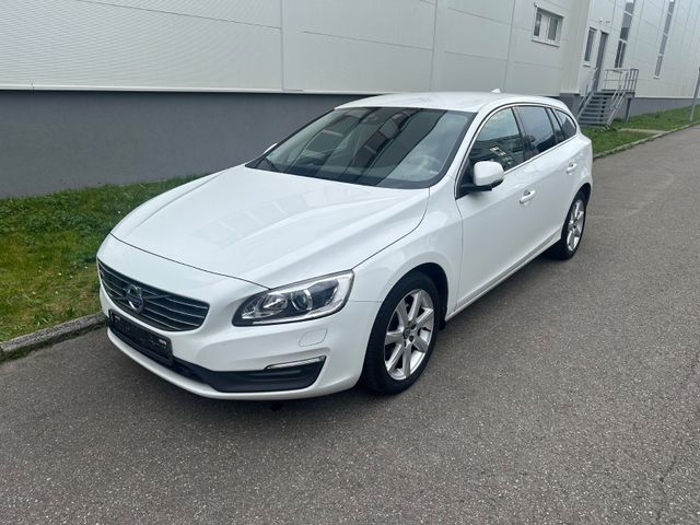 Volvo V60 *NAVI*BI-XENON*PDC*ACC*SHZ*ALU*TOP*