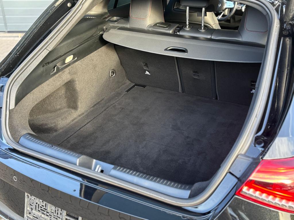 Mercedes-Benz CLA 220 Shooting Brake