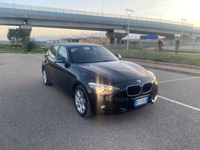 BMW Bmw 118 118d 5p. Urban