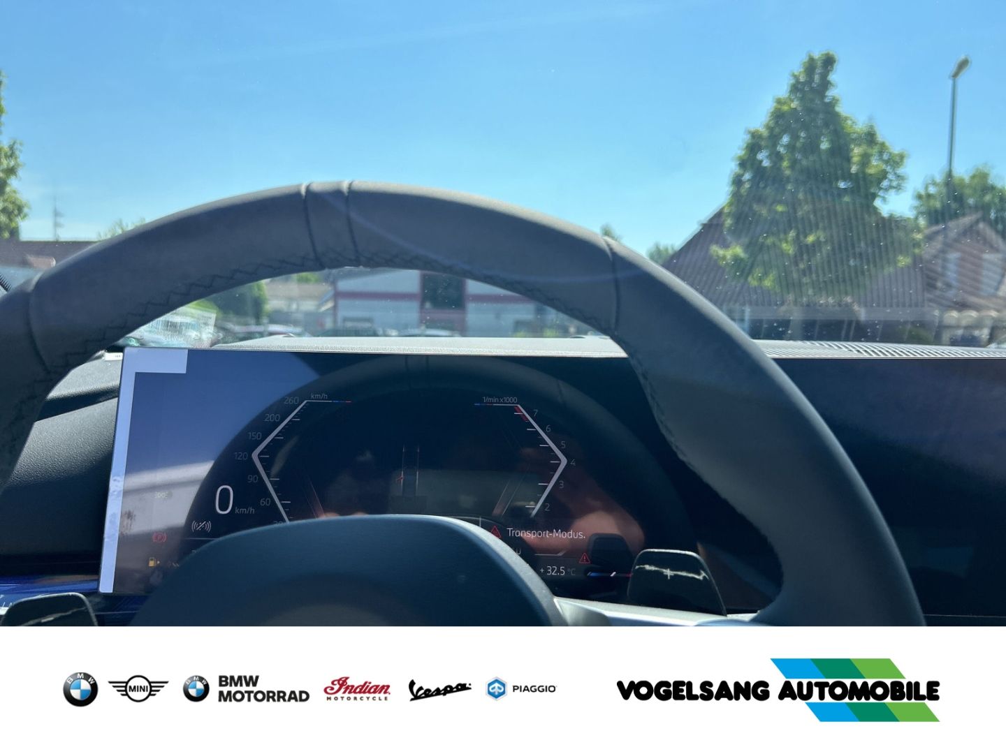 Fahrzeugabbildung BMW 520 i M Sport I Park-Assistent Sportpaket HUD AH