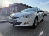 Opel Astra Design Edition/PDC/SHZ/ - Opel Astra: Design Edition