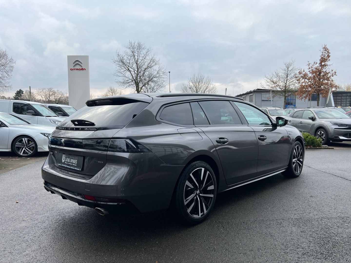 Fahrzeugabbildung Peugeot 508 SW GT HYBRID 225 e-EAT8 Sportpaket El. Pano