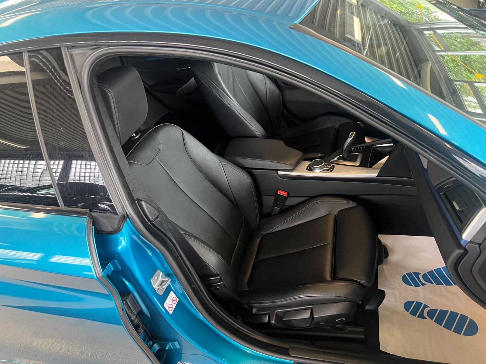 Fahrzeugabbildung BMW 4 Gran Coupe 430 i M Sport*Rocksblau