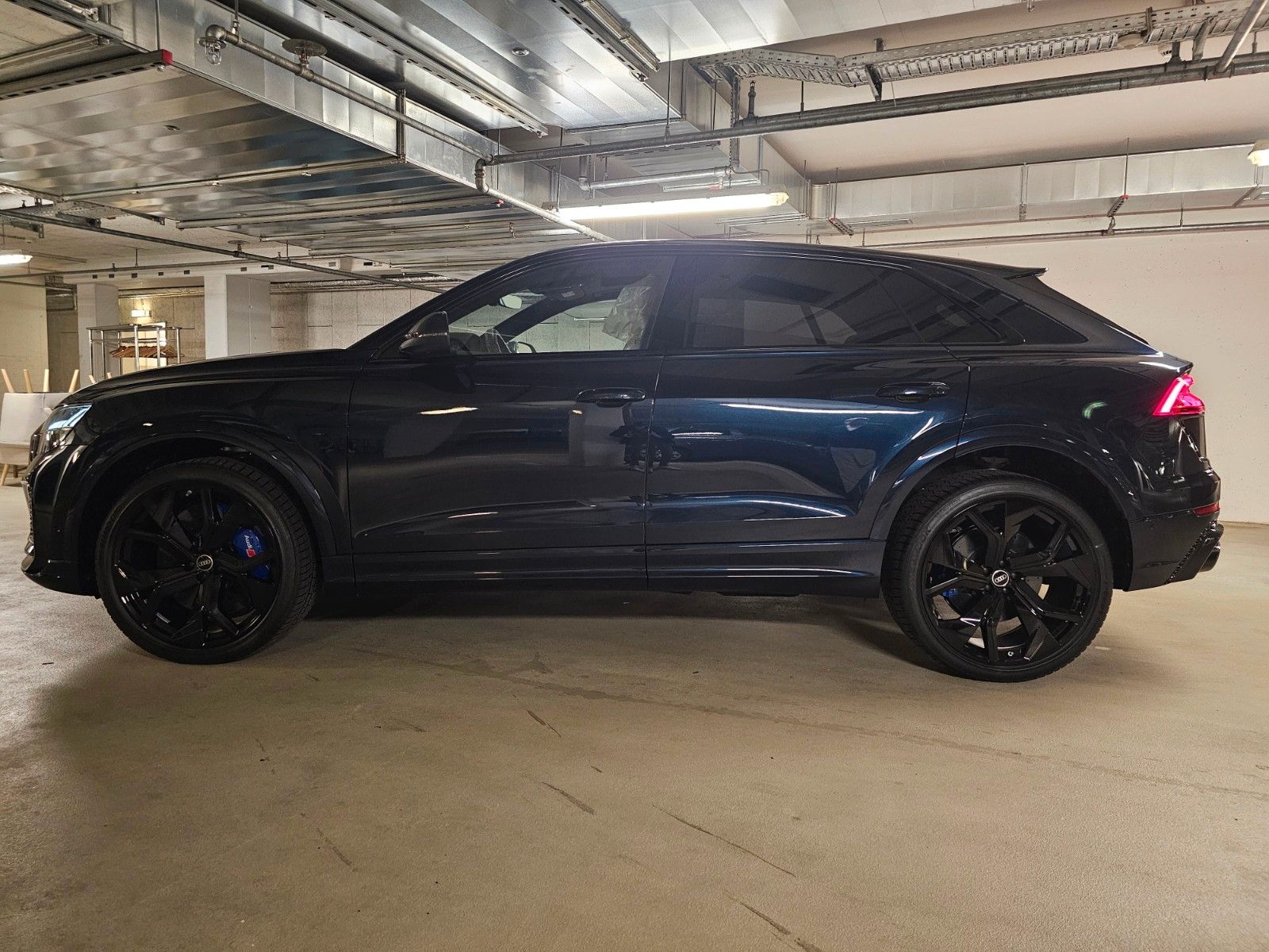 Audi RSQ8+V8+ALL EXTRAS+SoftClose+23"Wheels+Ceramic imagem 3