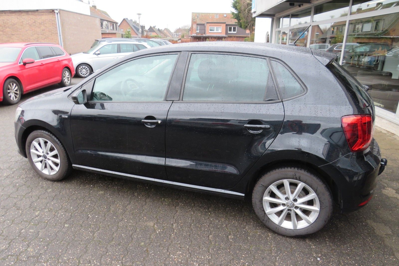 Fahrzeugabbildung Volkswagen Polo V Lounge 4T PDC GJ AHK CLIMATRONIC