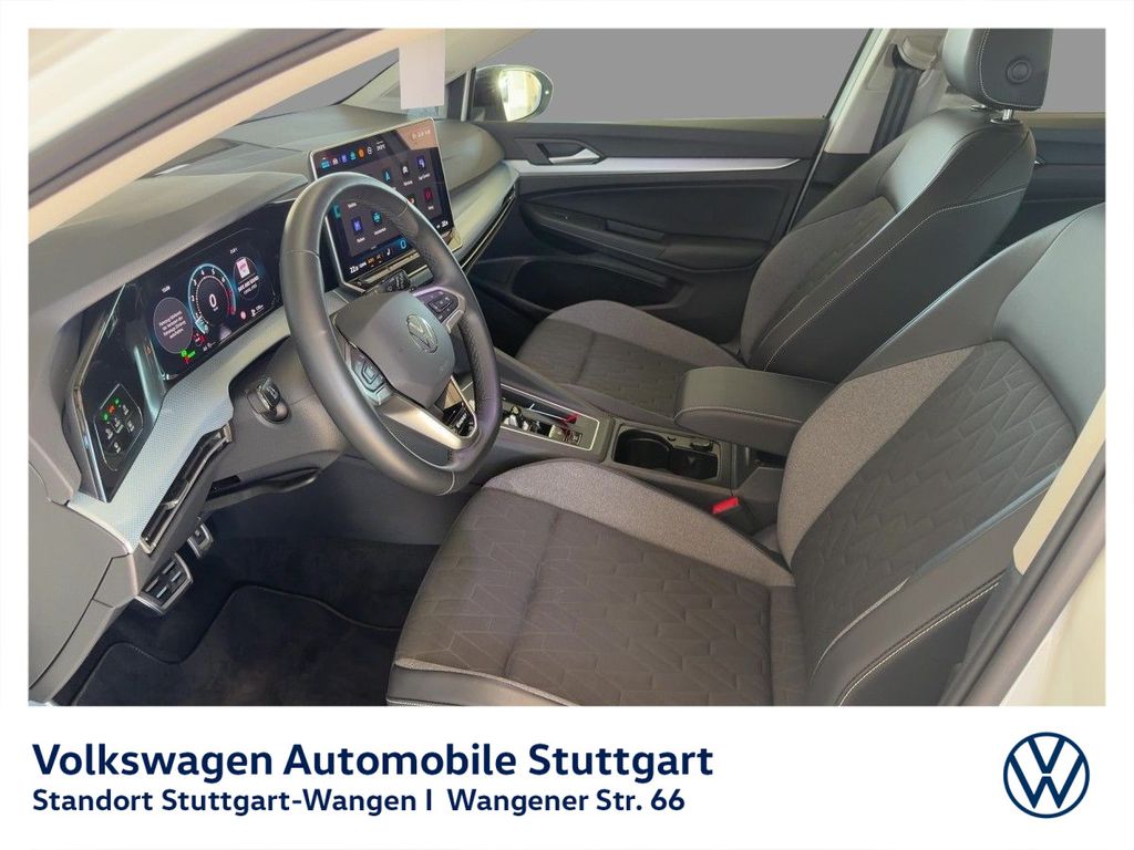 VOLKSWAGEN Golf 2026