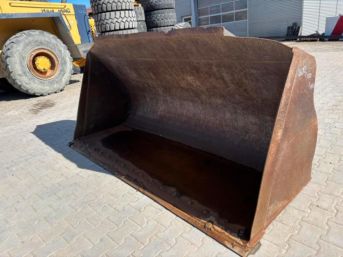 Volvo Erdbauschaufel SWE mit Abziehkante L70 / L90