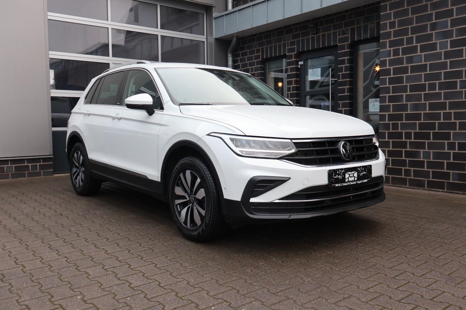 Volkswagen Tiguan Move ACC/AHK/LED/Navi/Allwetterreifen