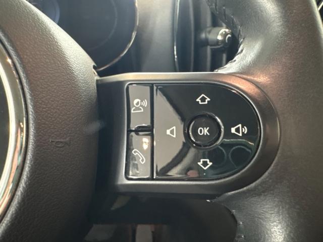 MINI Cooper S Countryman ALL4 Navi Digitales Cockpit 