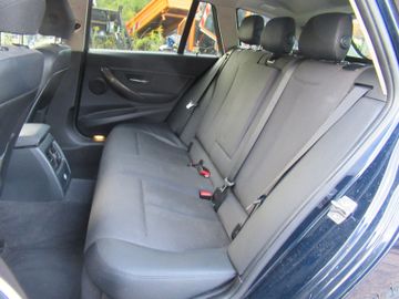BMW 320 Gran Turismo - 11