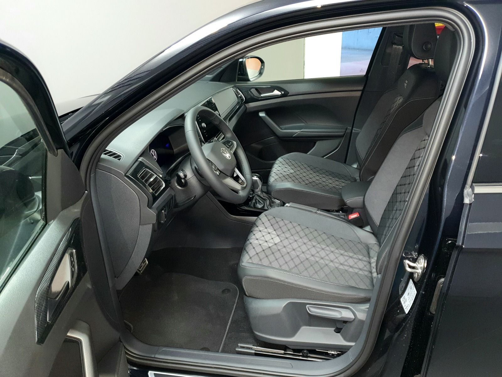 Volkswagen T-Cross - Bild 8