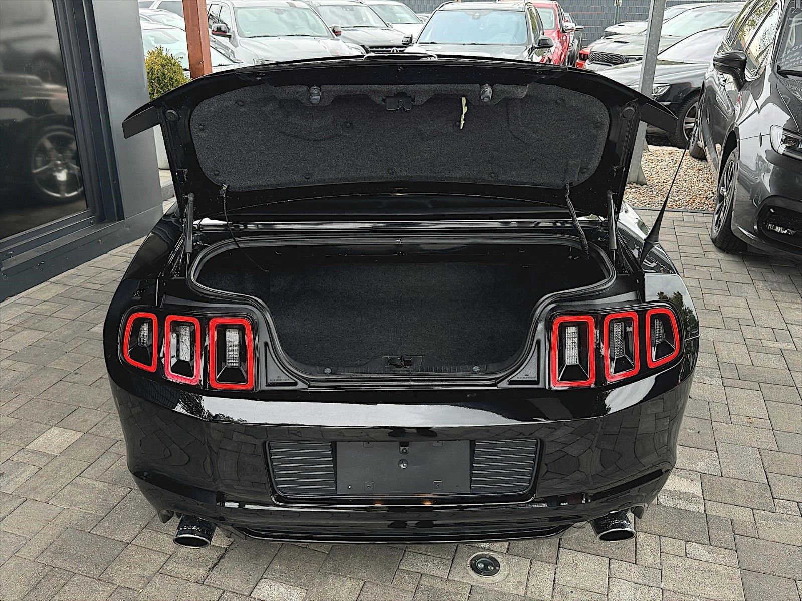 Fahrzeugabbildung Ford Mustang 5.0 V8 GT ROUSH Performance Package LED