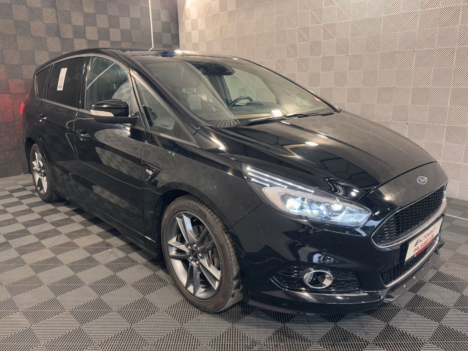 Gebrauchtwagen Ford S-Max S-Max*ST-Line*SONY*LED-ACC-R.KAM-SHZ-DAB-7 SITZ in Horb am Neckar