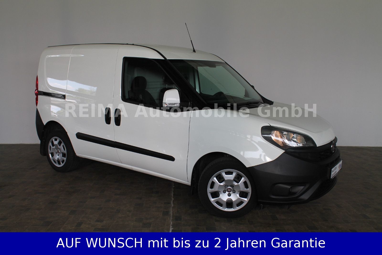 Fahrzeugabbildung Fiat Doblo Doblò SX 1,6 D  Kasten, Klima, Apple Car