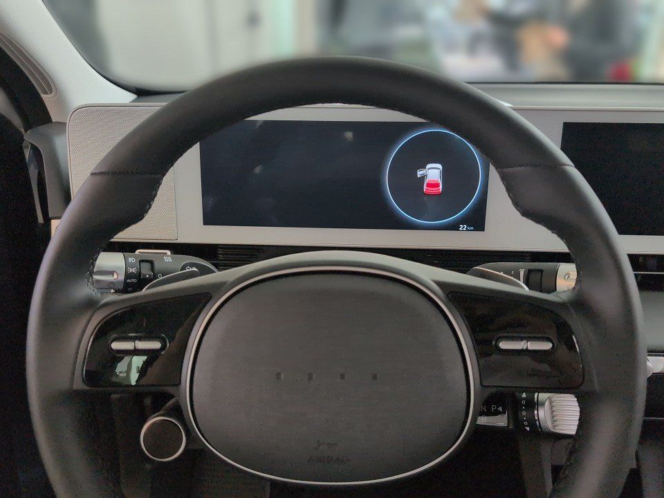 Fahrzeugabbildung Hyundai IONIQ 5 77kWh DYNAMIQ NAV+KLIMAAT+SHZ+KAMERA+LED