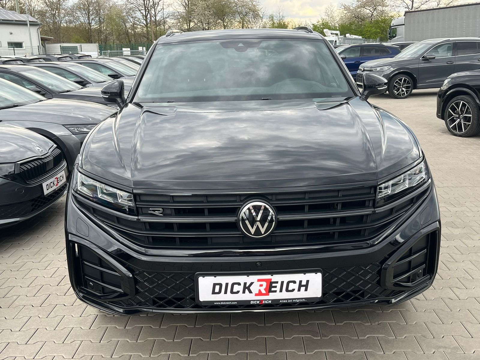Imagen del vehículo: Volkswagen Touareg 3.0 TDI 4M R-Line VOLL Black 22" UPE 114T
