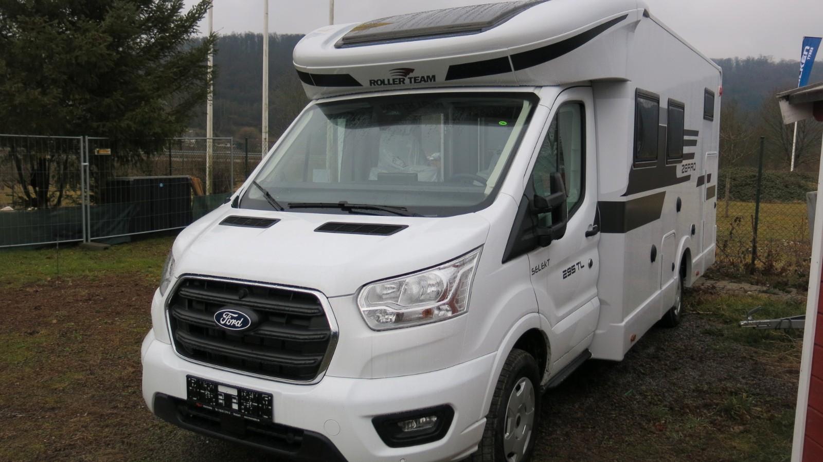 Roller Team Zefiro 295TL, MR25/26 riesiges Queerbett/Garage