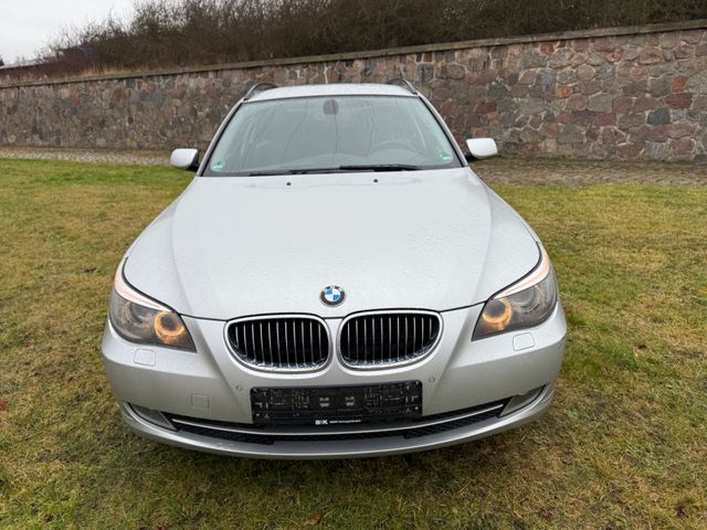 BMW 525i touring / Facelift  / Xenon / Leder / Navi