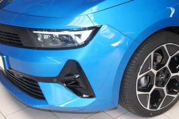 Fotografie 6 des Opel Astra 1.2 Turbo Automatik GS