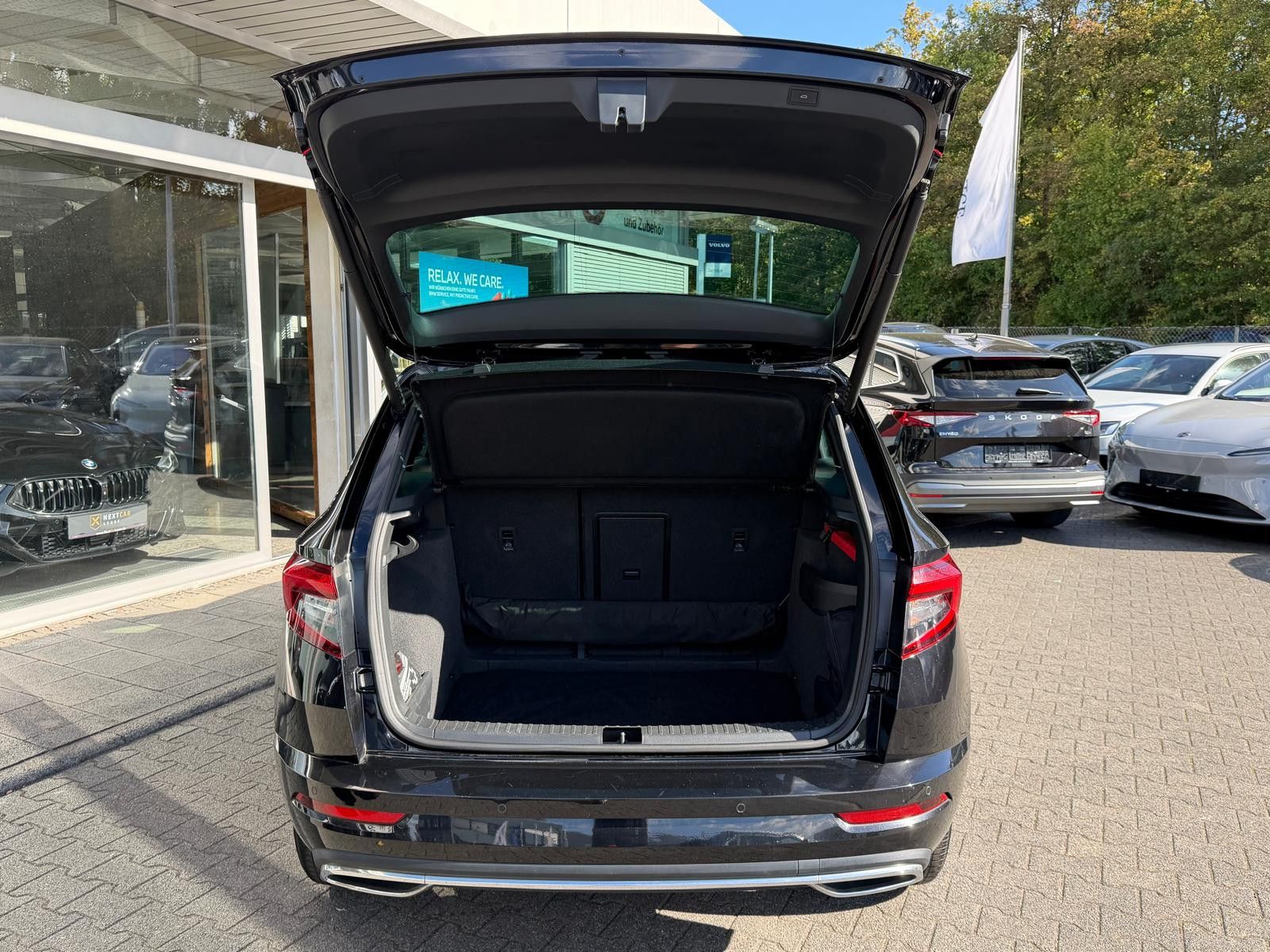 Fahrzeugabbildung SKODA Karoq 2.0TSI Sportline 4x4 DSG LED+NAVI+SHZ+TEMP