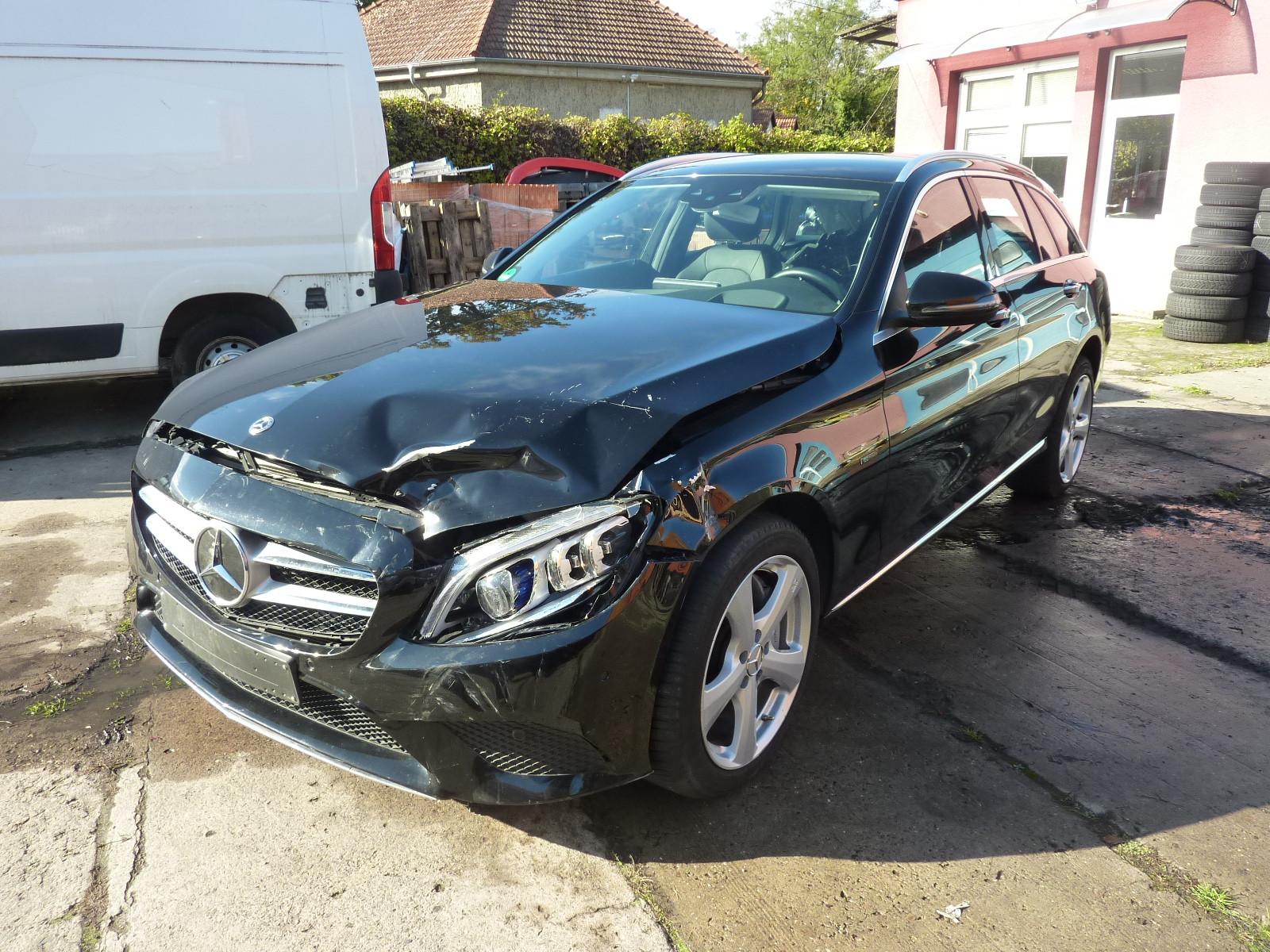 Mercedes-Benz C 300 T de C-Klasse T Avantgarde LED Burmester