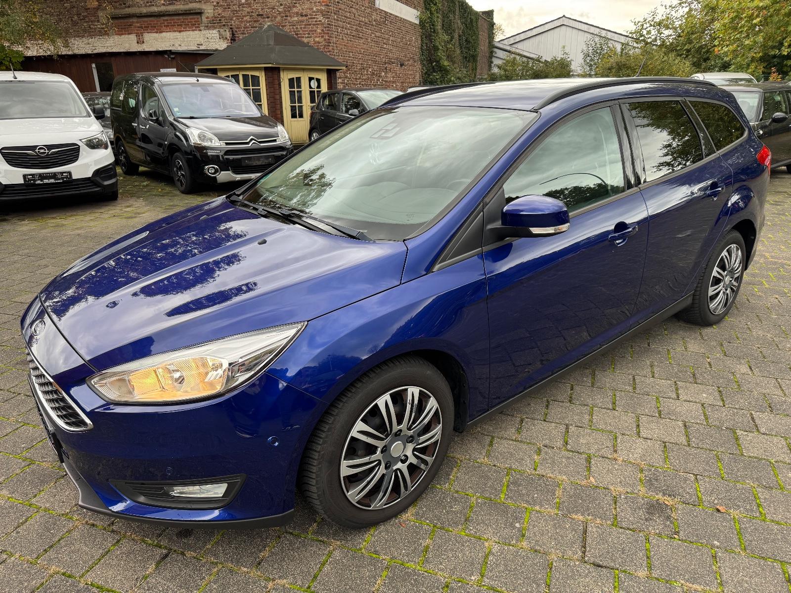 Ford Focus Turnier 1,5 Titanium/TOP/TÜV 10/2026/PDC/+