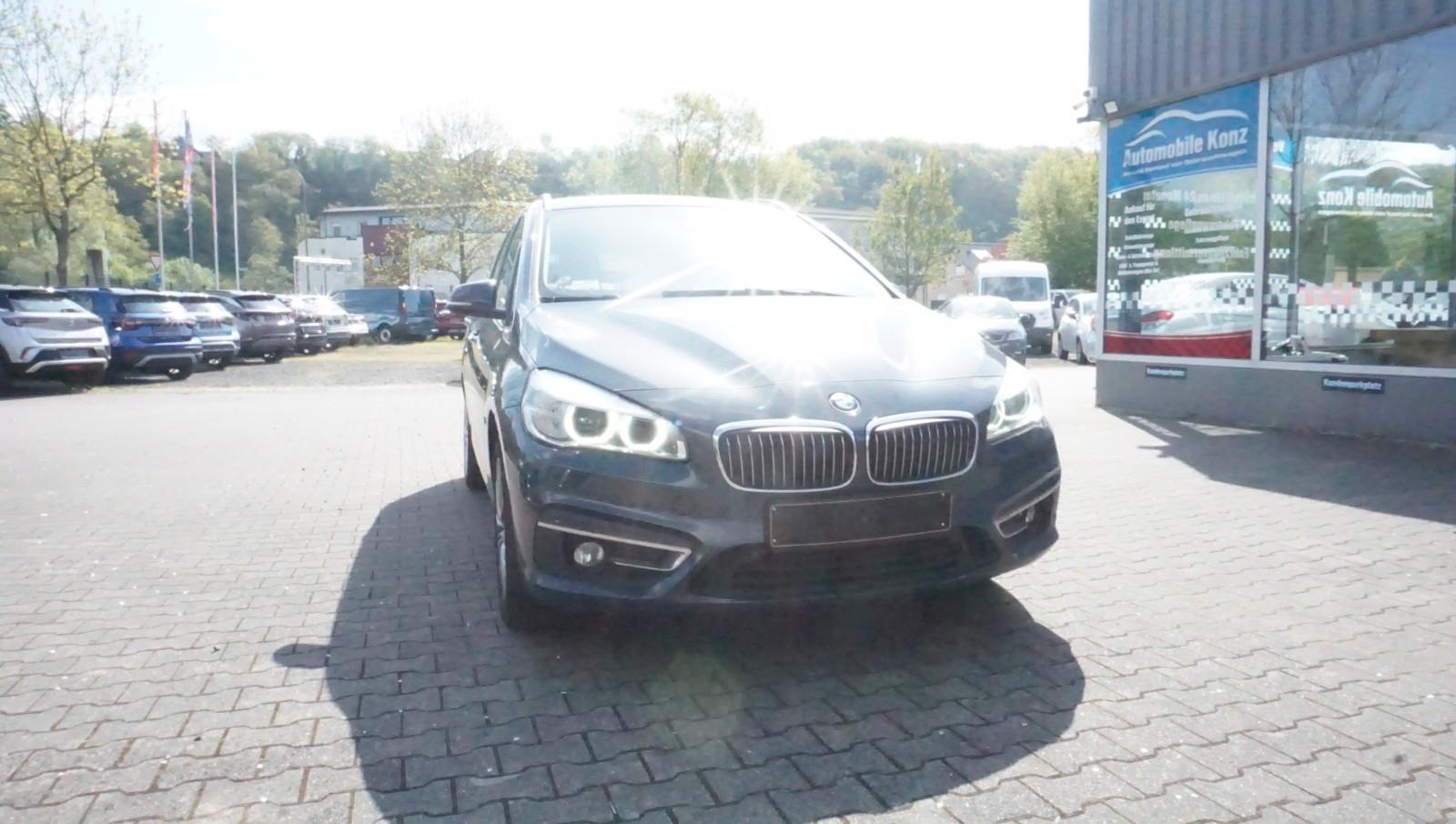 BMW 220 2 Gran Tourer 220 i Luxury Line