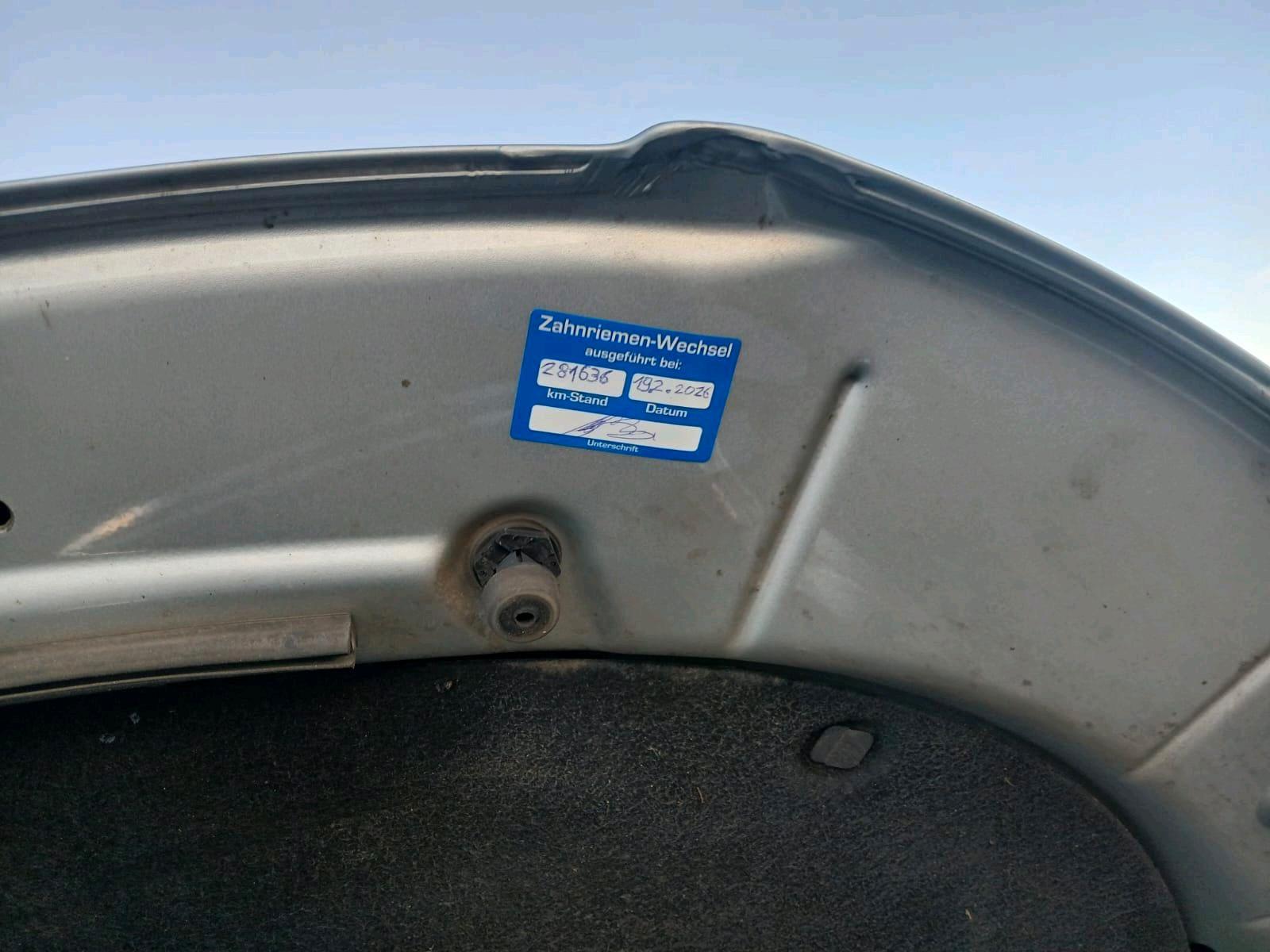 Volkswagen Passat 2005 — photo 12