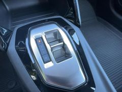 Foto Nummer 18: PEUGEOT 208