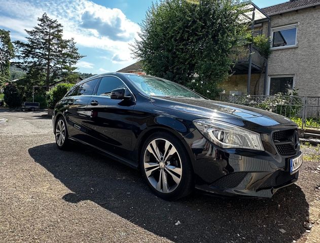 MERCEDES-BENZ CLA 220 Shooting Brake CLA 220 CDI DCT Shoot...