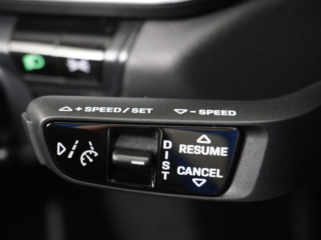 Porsche 992 Cabrio 3.0 Carrera S Sport Design | Sport Ch