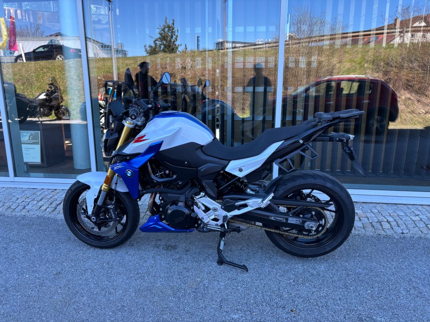 Fahrzeugabbildung BMW F 900 R 3 Pakete Tieferlegung