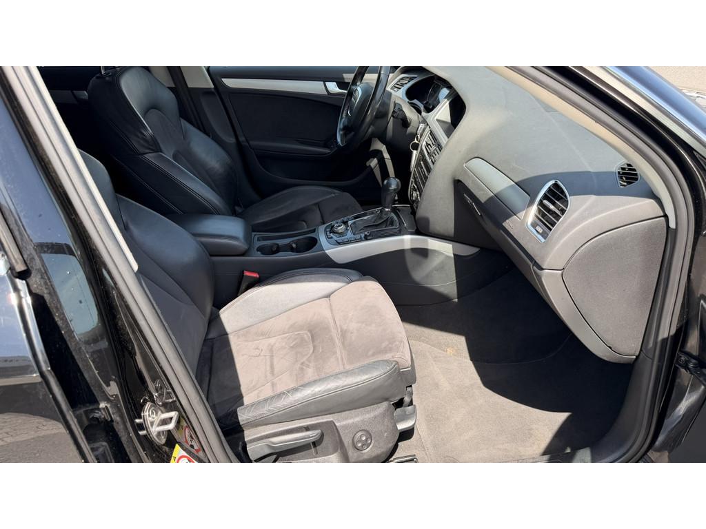 Audi A4 2010 — photo 13