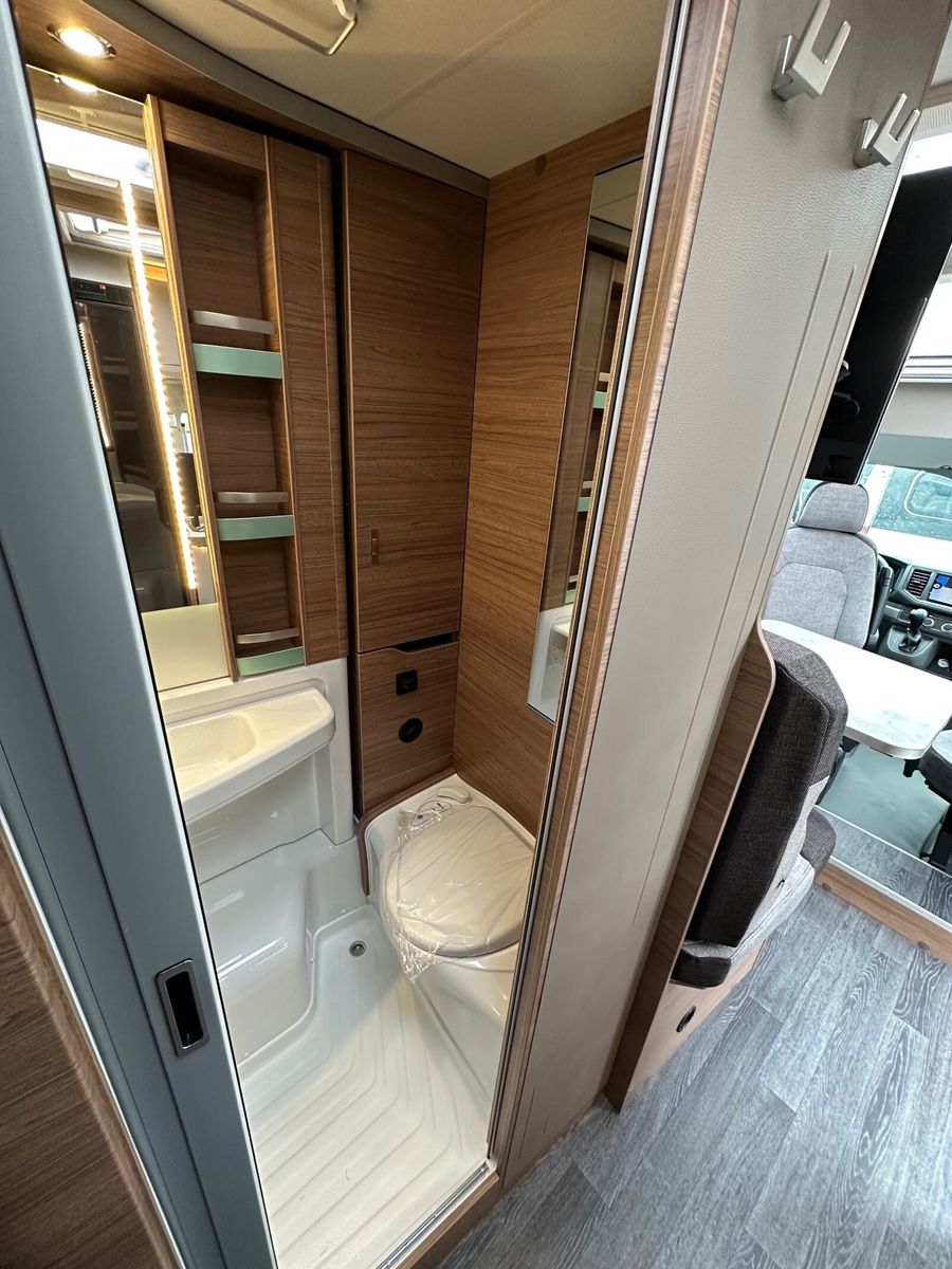 Fahrzeugabbildung Knaus Van TI VW VANSATION 640 MEG Combi 6D Lithium