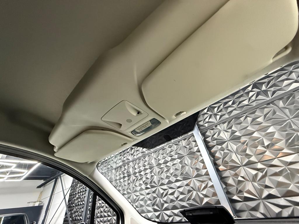 Ford Transit Courier 1.5 TDCi, Foto 33 von 40