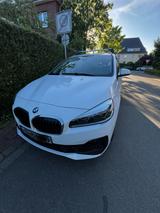 BMW 225 Xe - BMW 225
