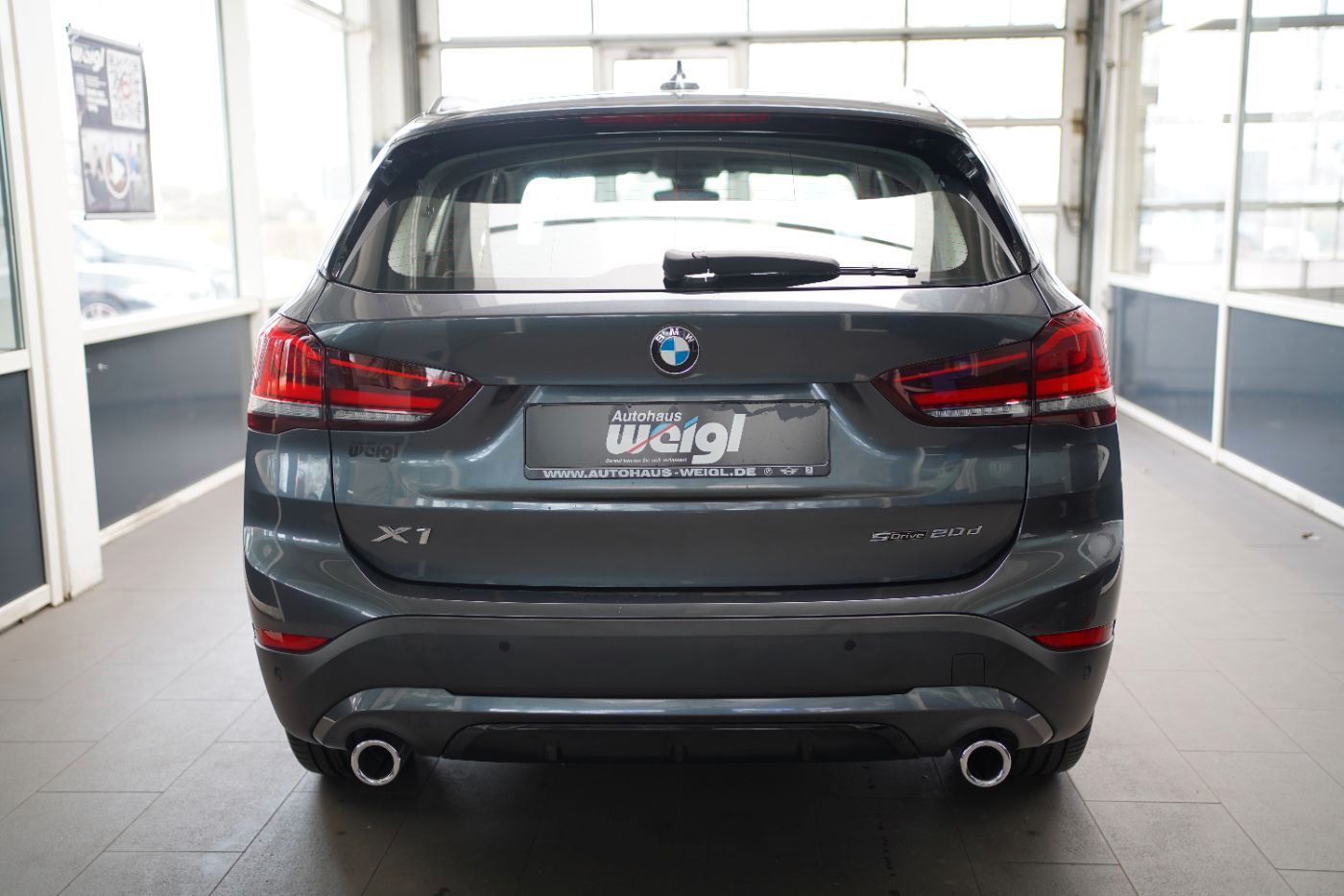 Fahrzeugabbildung BMW X1 20dA Sport Line +Navi+LED+MultifunktionLenkra