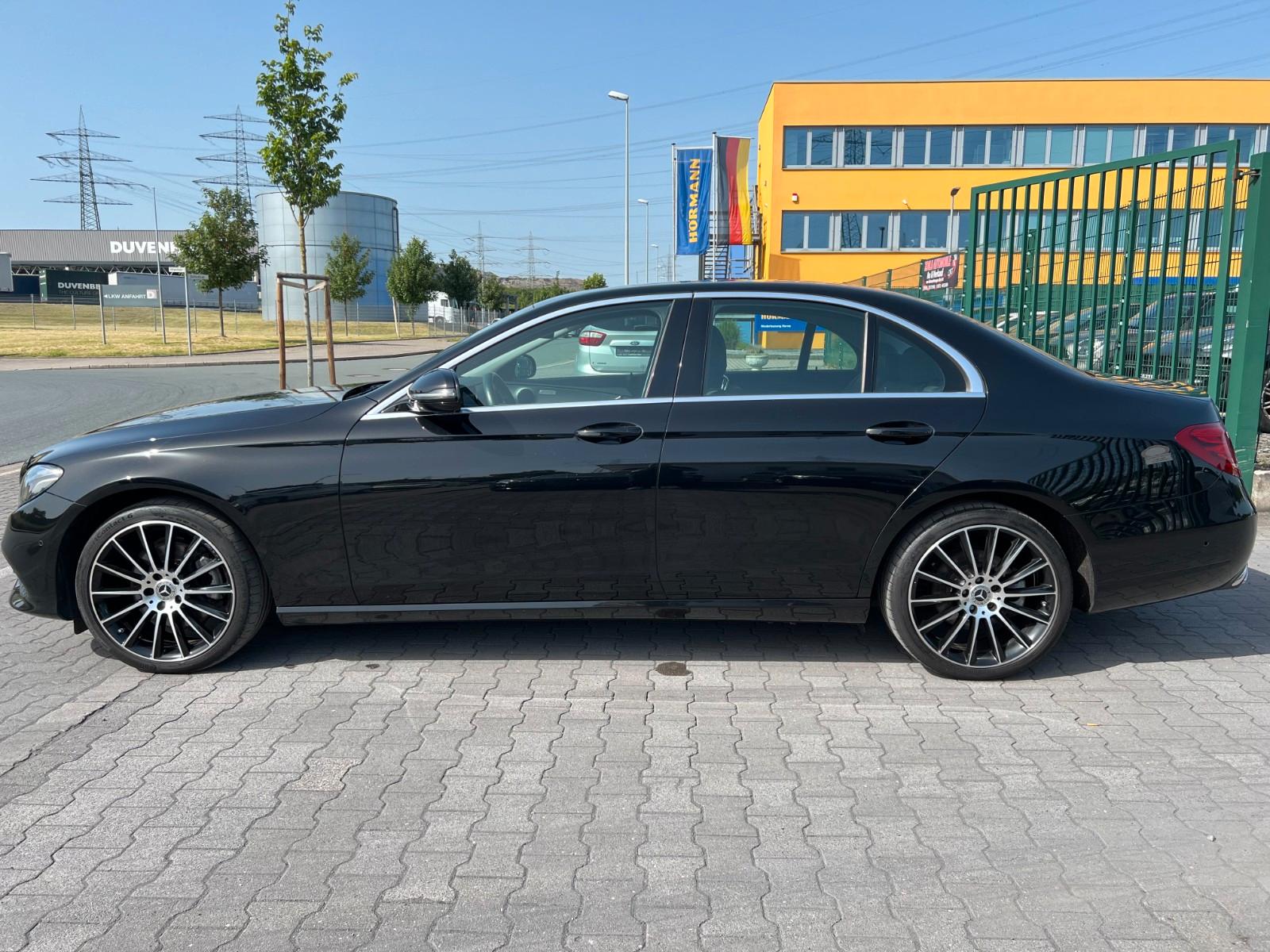 Mercedes-Benz E 220 d Limousine 4Matic