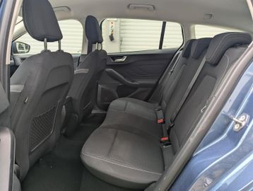 Ford Focus - 8