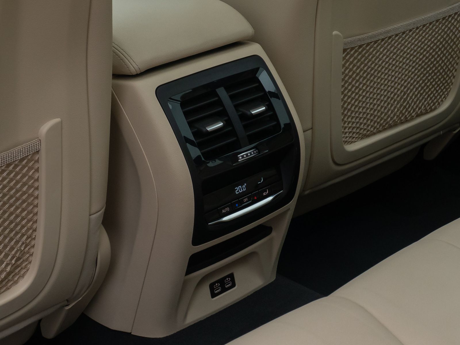 Fahrzeugabbildung BMW X3 xD30e xLine 360°HUD DAB HIFi Panorama Komfort