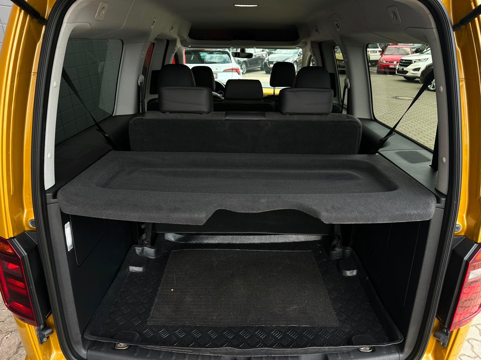 Volkswagen Caddy Maxi 2.0TDI HIGHLINE 4M 7SITZE#AHK#SHZ#NAV